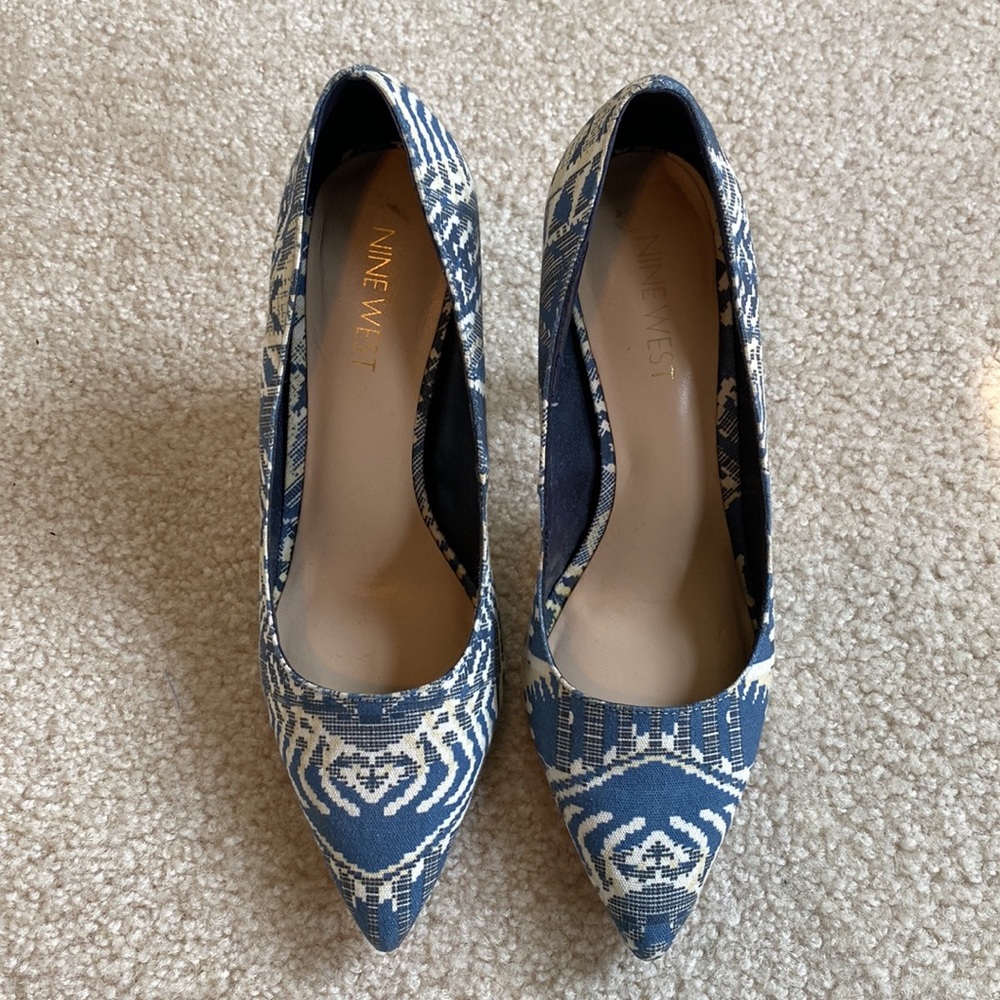 EUC Nine West print heels - Picture 2 of 8